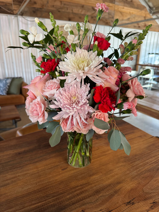 💕 Medium Valentine’s Day Arrangement- PRE-ORDER ONLY